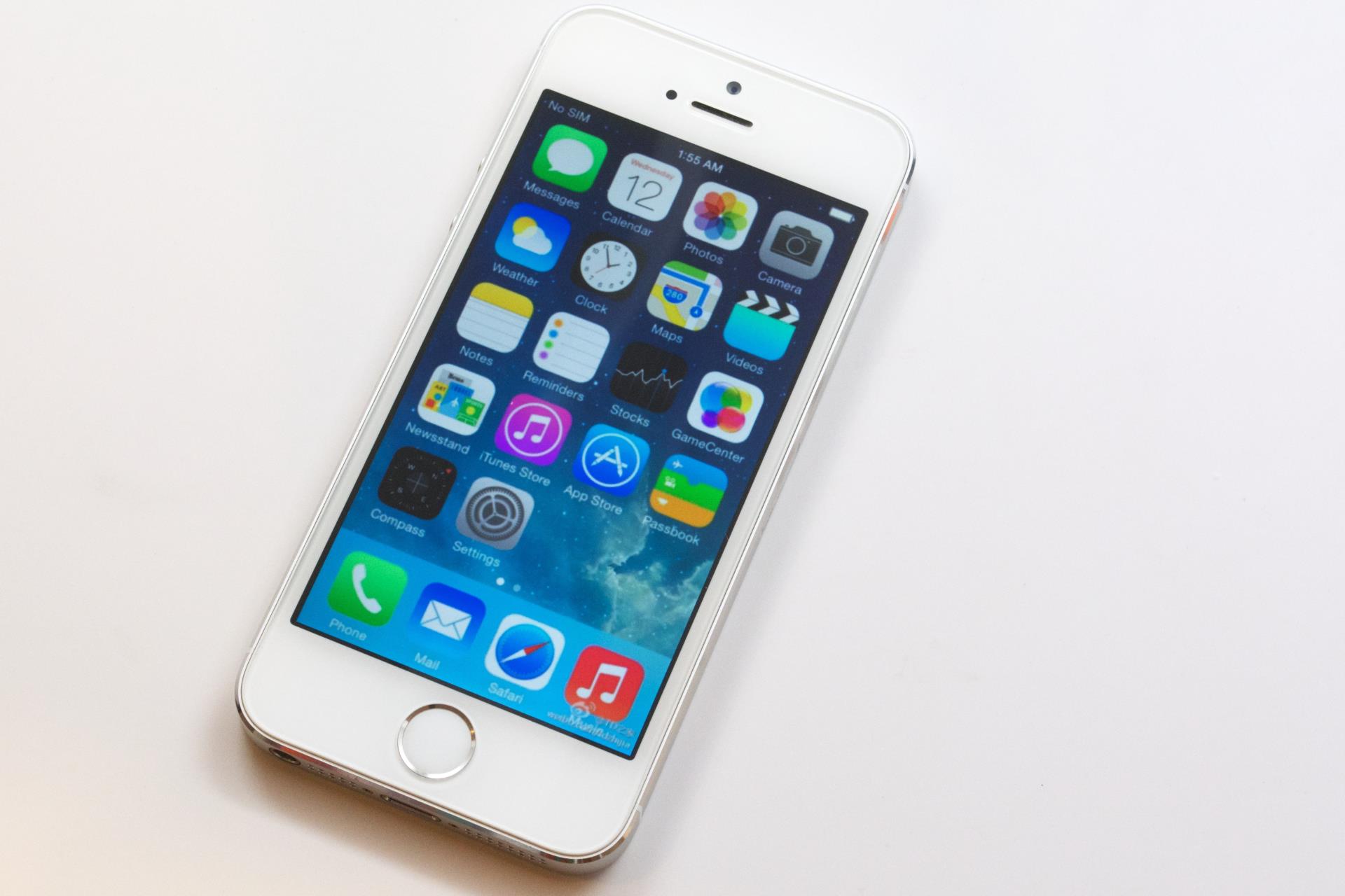 iOS-8-on-iPhone-5s.jpg iOS-8-on-iPhone-5s.jpg